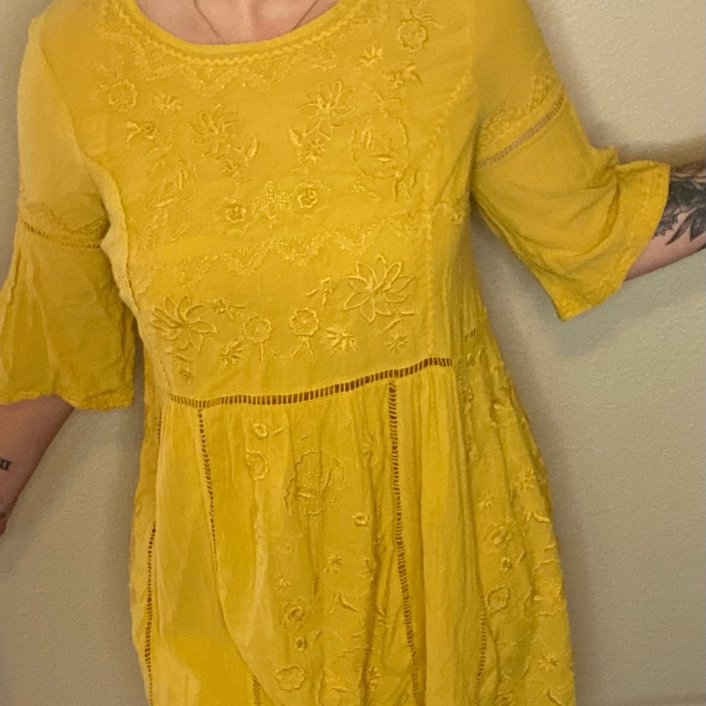 Akemi Kin Anthropologie Yellow Stitch Detail Dress